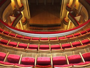 101208interiorteatroperezalonso