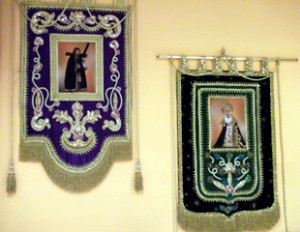 110408estandartesangustias