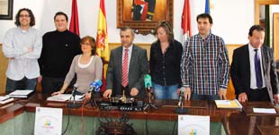 120209presentacionaemleonmusica
