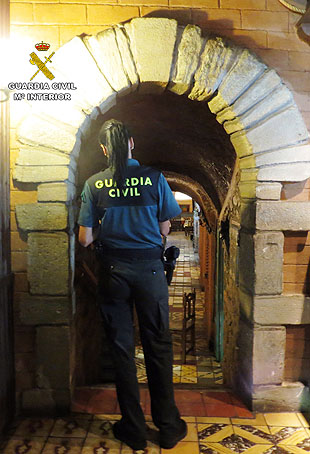 131001arcoromanoguardiacivil