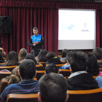 141120charlaspolicialocal