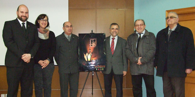 150224cartelsemanasanta