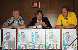 150309cenahomenajeherminio
