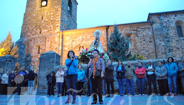 150926virgencastrosalvador