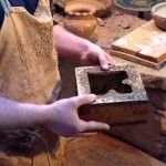 160314ladrillosalfar El alfar-museo de Jiménez de Jamuz prepara piezas para la restauración del Palacio Episcopal de Astorga con los moldes originales diseñados por Gaudí.