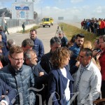 160522incendiorodriguez La consejera visitó la fábrica de Rodríguez tras el fuego.