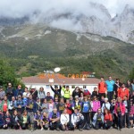 160925rutasenderismocares Fotografía de grupo de los participantes en la ruta.