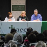 161122jornadaaecc Mari Trini del Canto presenta las jornadas acompañada por la concejala de Servicios Sociales.