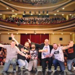170211semifinalmonologos La fotografía que todo el mundo espera después de cada gala: la de los cómicos con el público.