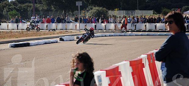 170909supermoto1