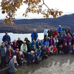 181128senderismo-lagosanabria Fotografía de grupo delante del Lago de Sanabria.