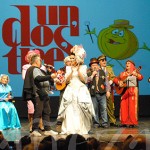 200222pregoncarnaval La Charra cantó a Roxanna Panero el popular tema 'Hermosa Bañezanita'.