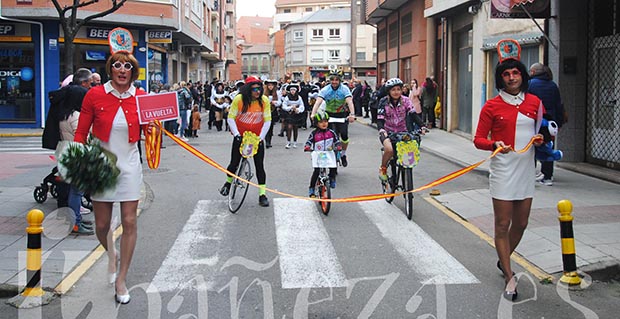 230220desfilecarnavallunes